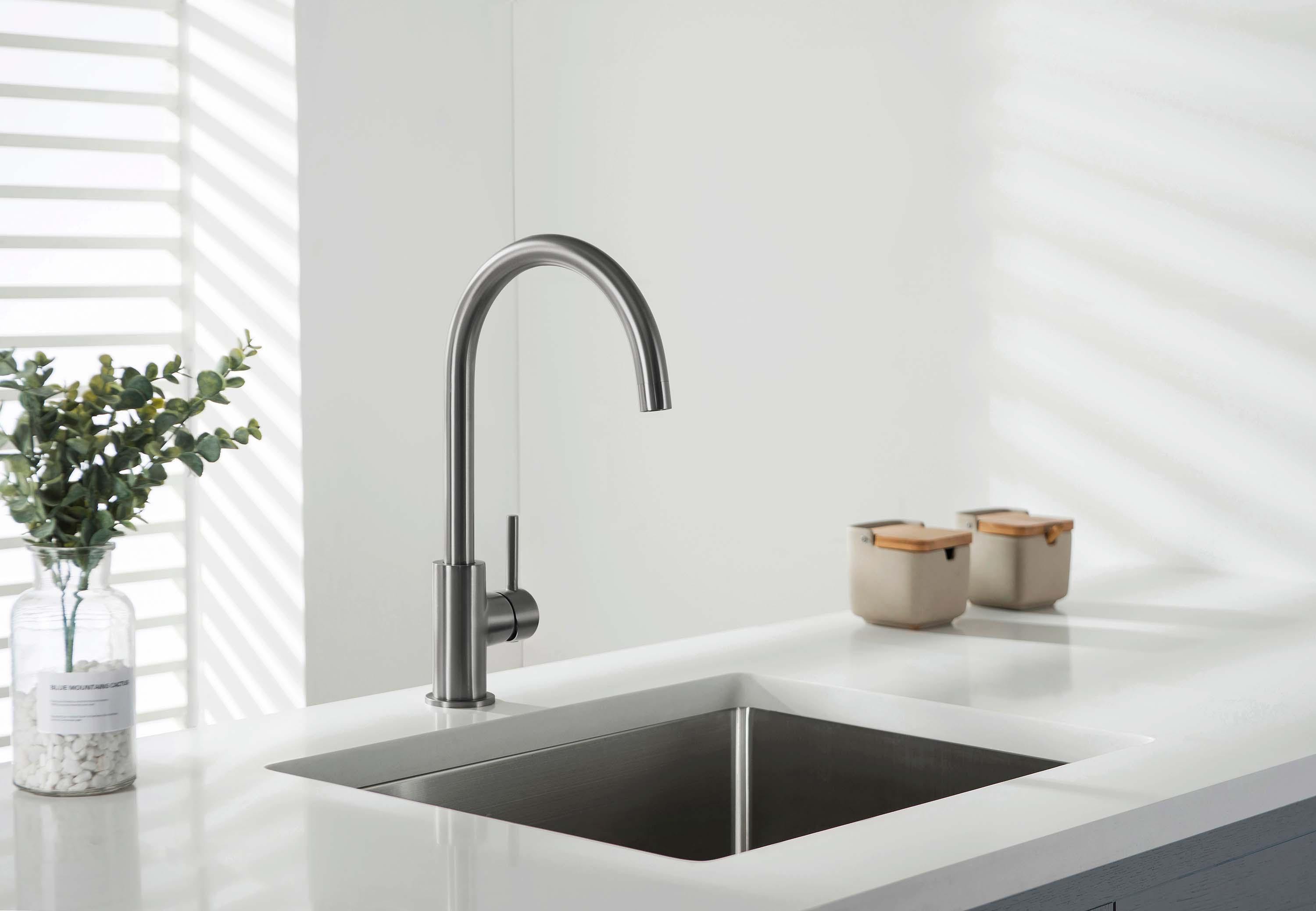 Смеситель Aquatek Европа AQ1382BGM для кухни