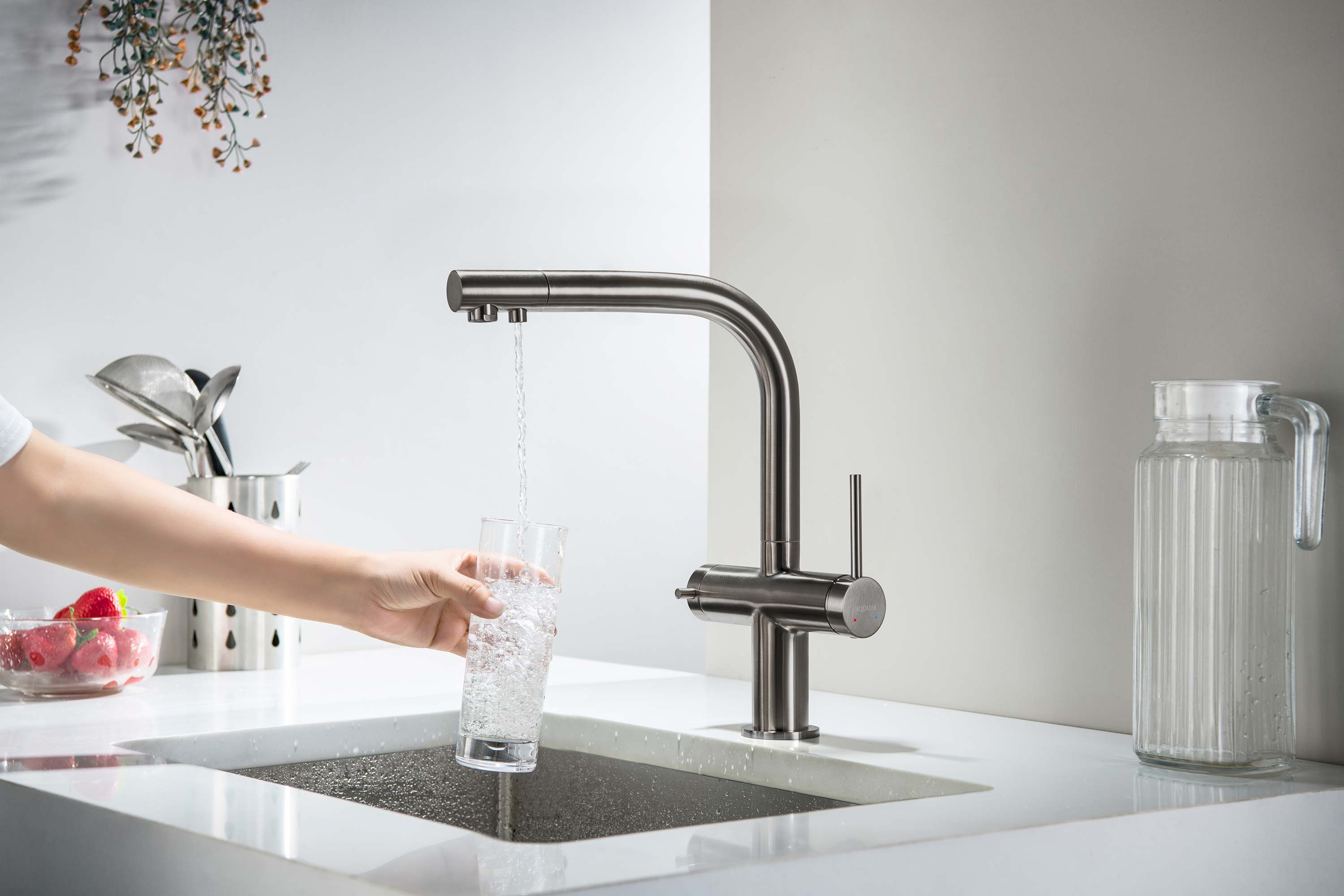 Смеситель Aquatek Европа AQ1385BGM для кухни