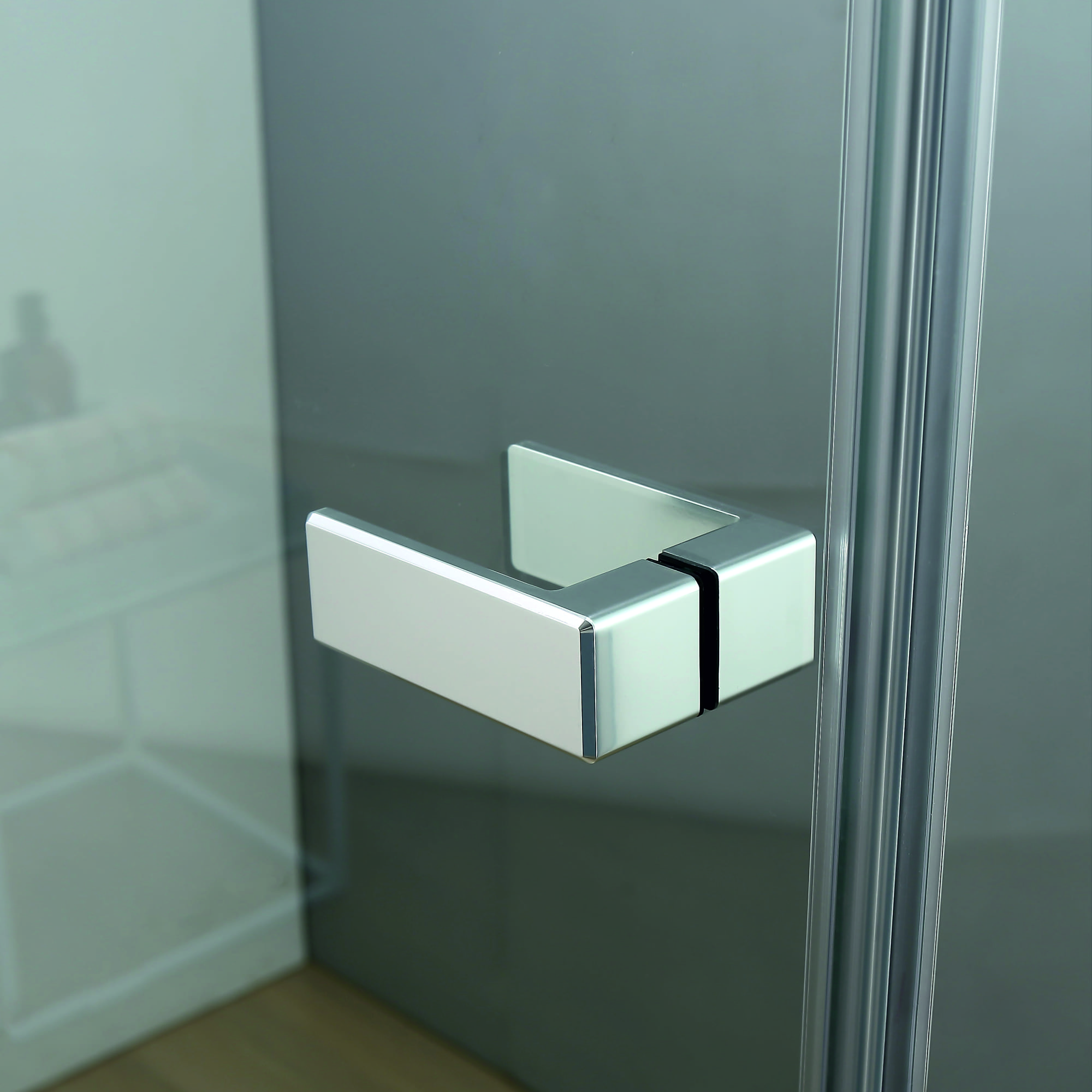 Душевой уголок RGW SV-030 100х100 с распашной дверью матовое