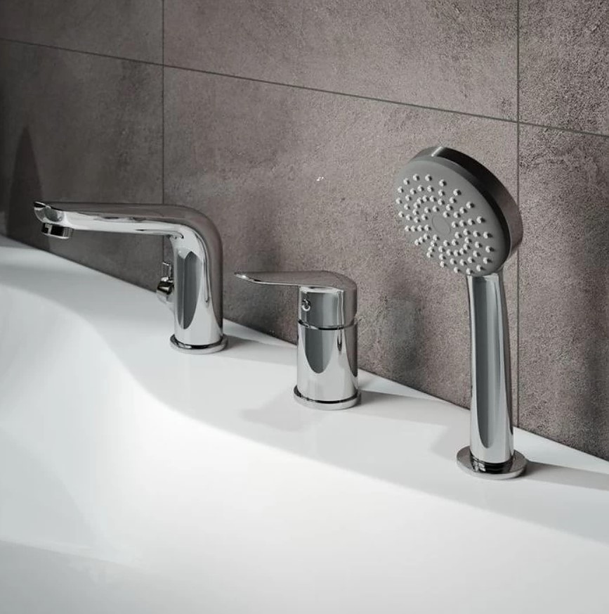 Смеситель для ванны Iddis Torr TORSB30i07