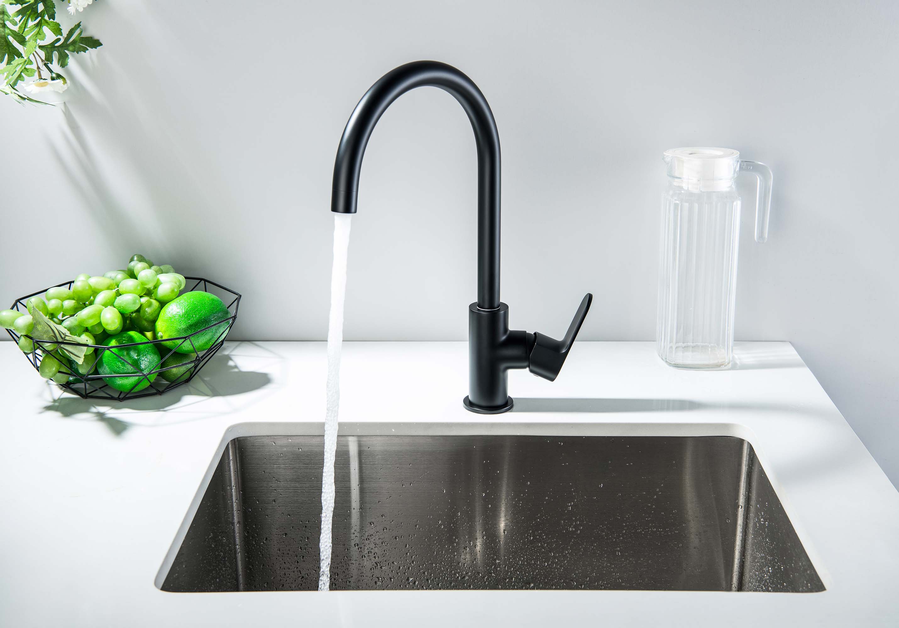 Смеситель Aquatek Оберон AQ1282MB для кухни