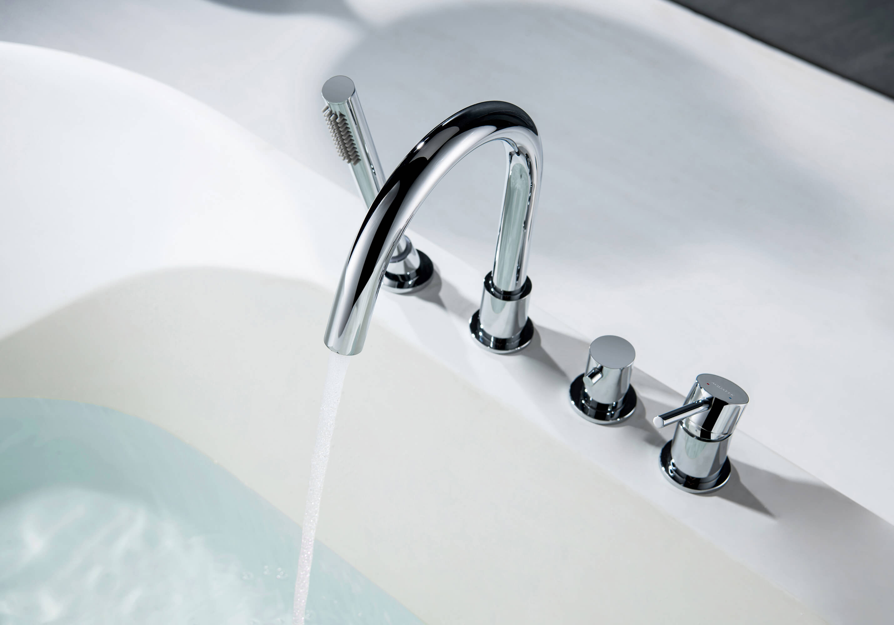 Смеситель Aquatek Европа AQ1348CR на борт ванны