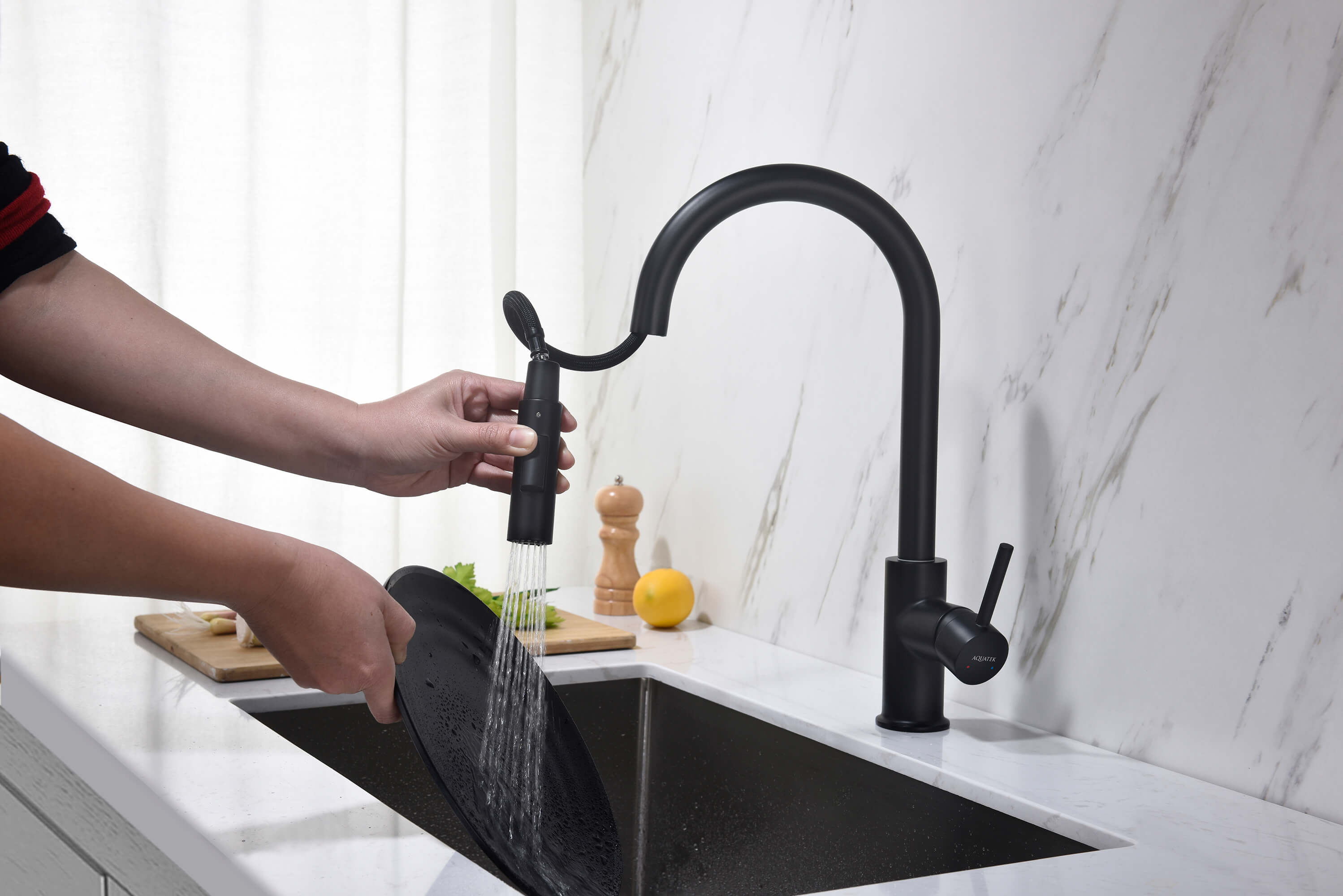 Смеситель Aquatek Европа AQ1384MB для кухни