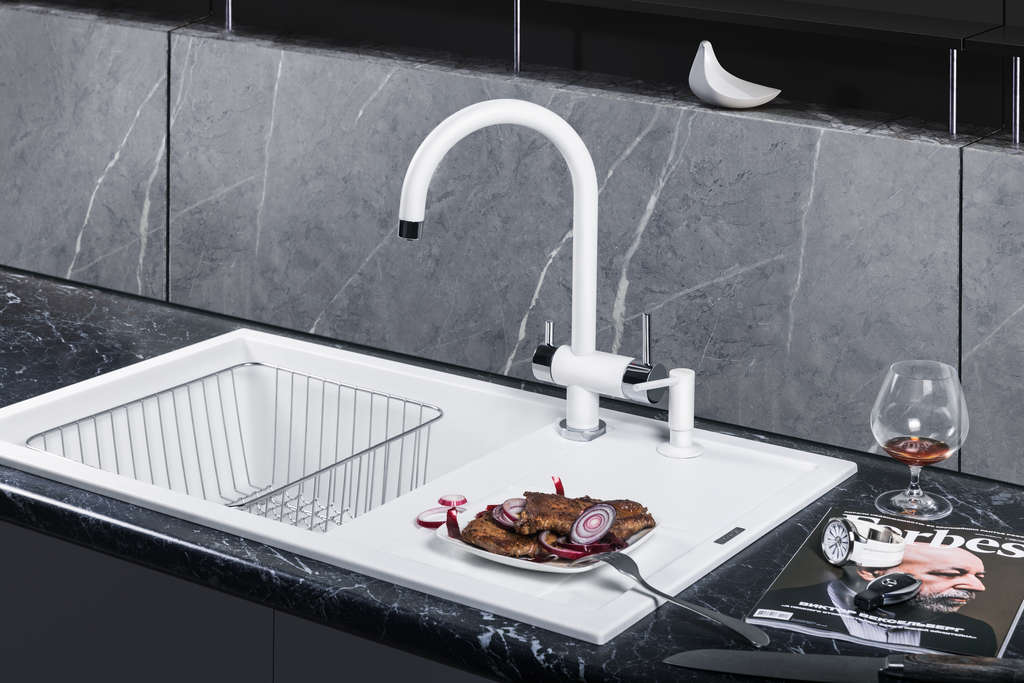 Смеситель Omoikiri Yamada-WH 4994227 для кухни