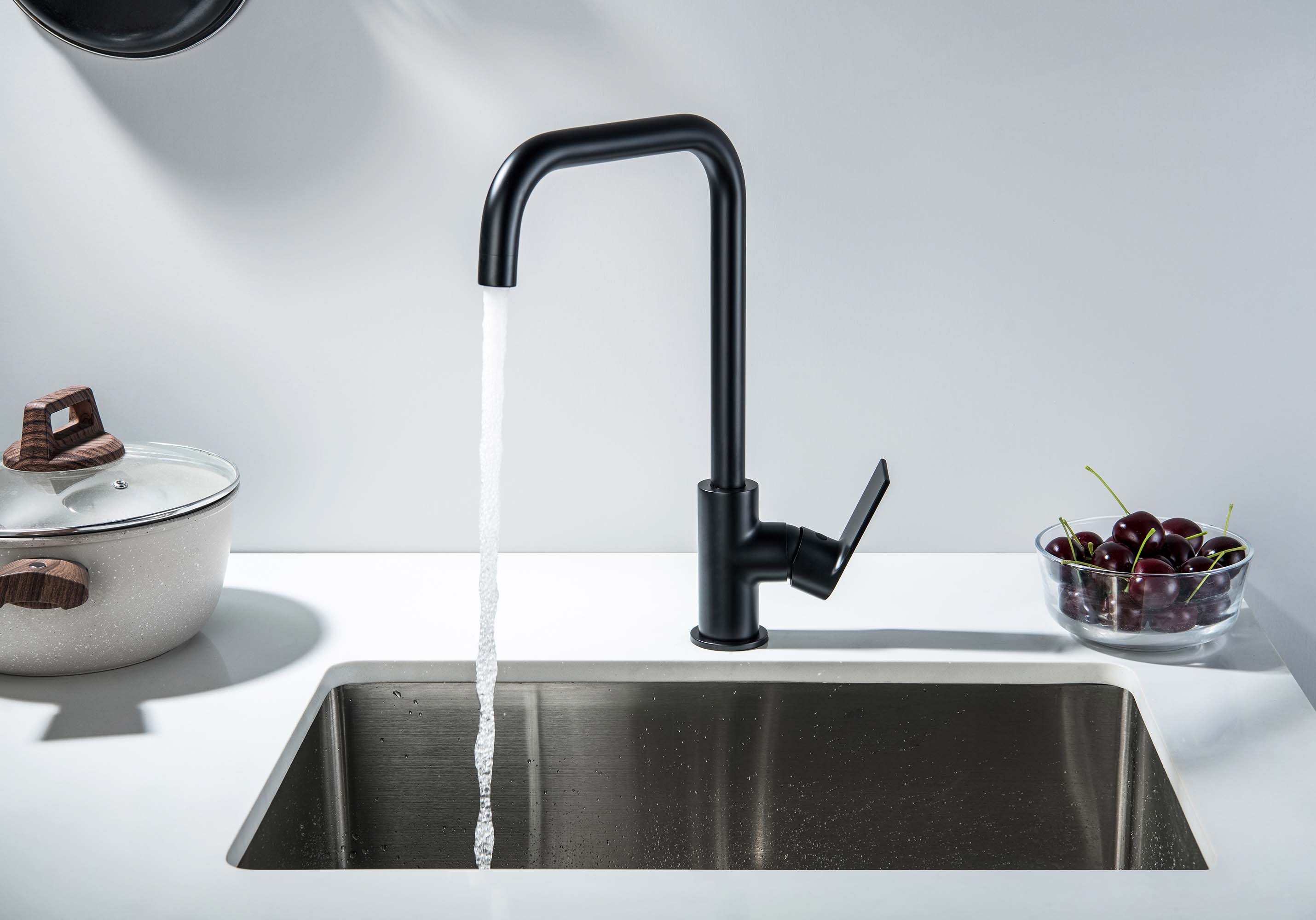 Смеситель Aquatek Лира AQ1480MB для кухни