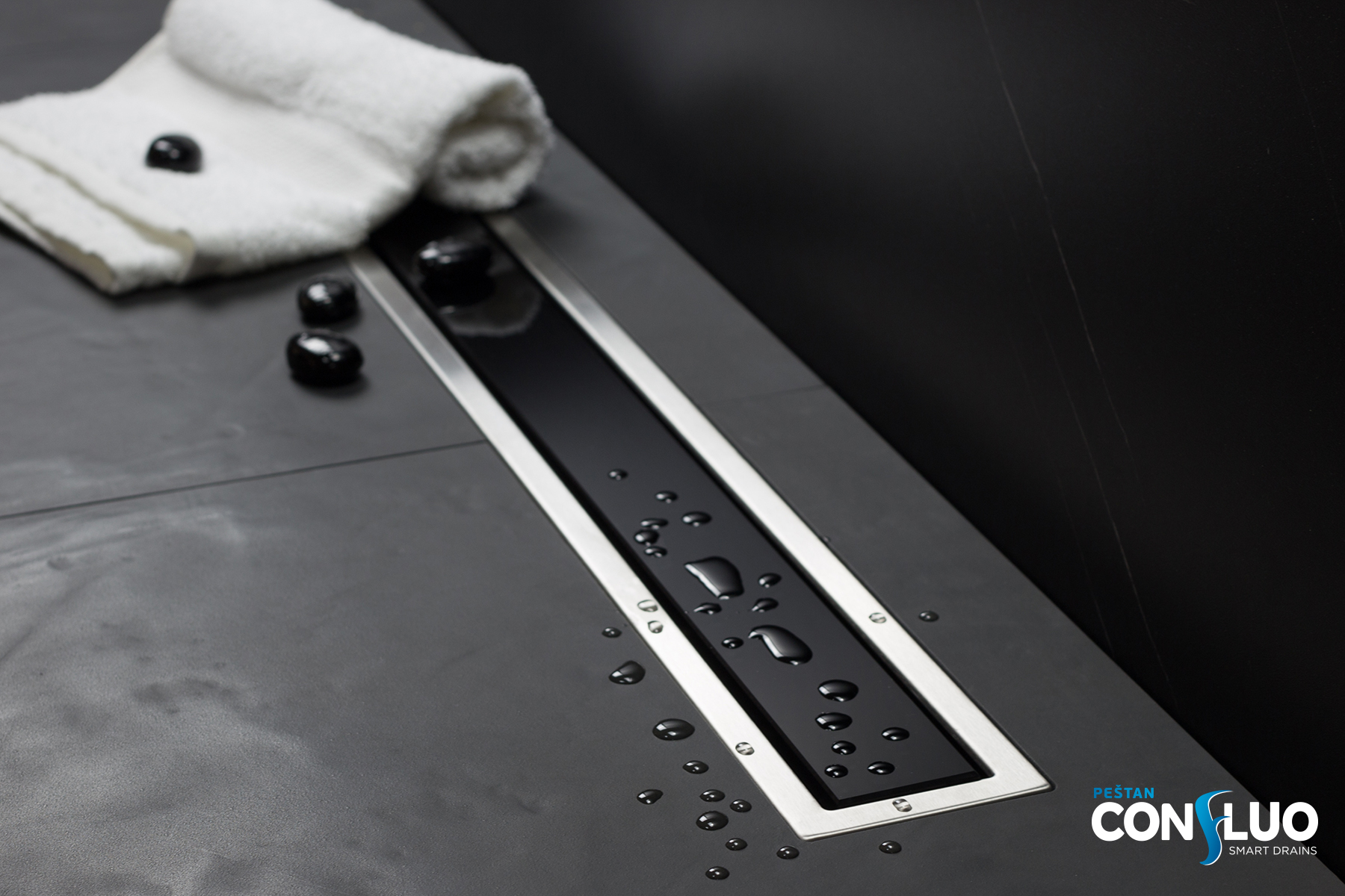 Confluo Premium Black Glass Line 300 линейный трап PESTAN