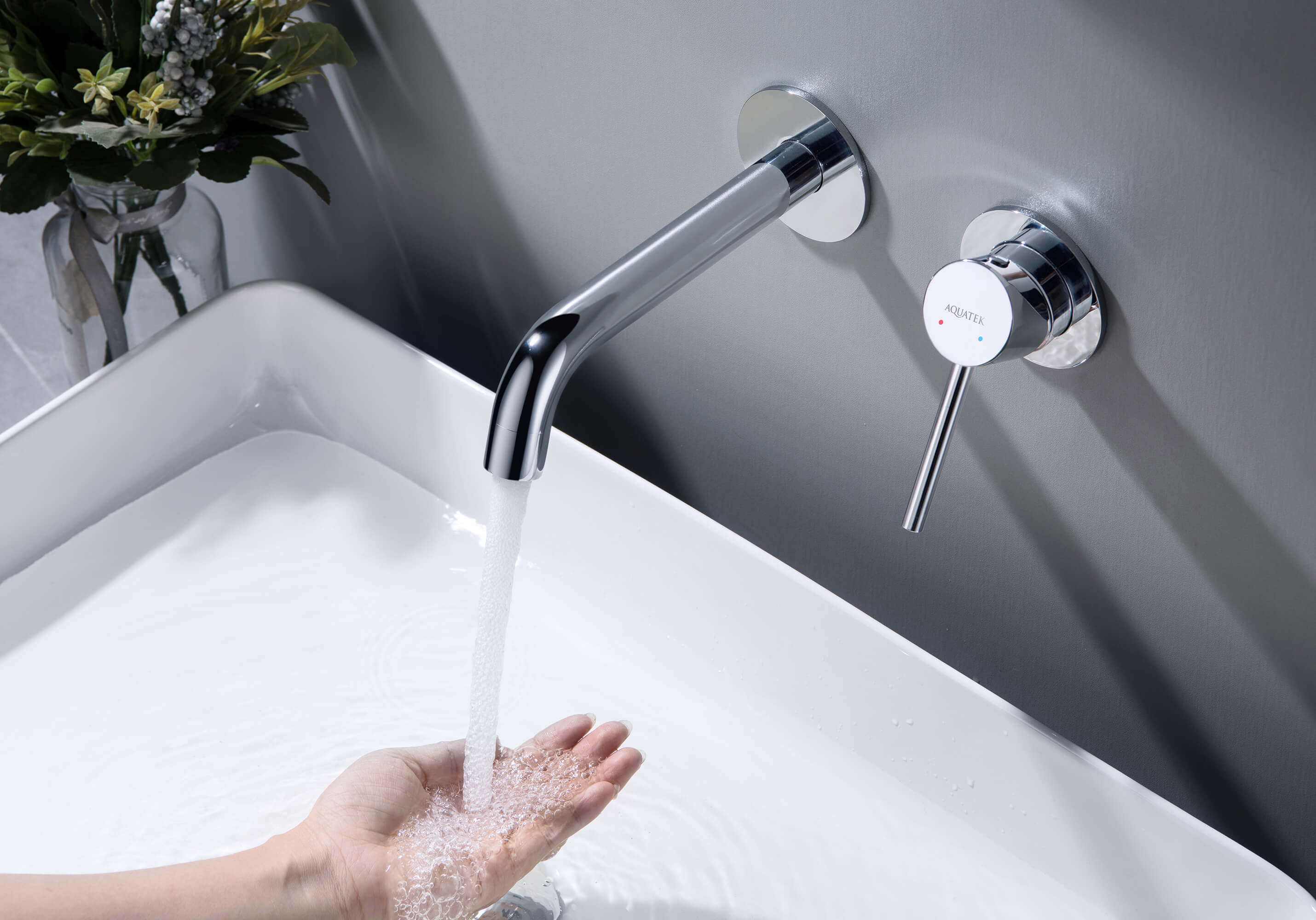 Смеситель Aquatek Европа AQ1313CR для раковины настенный