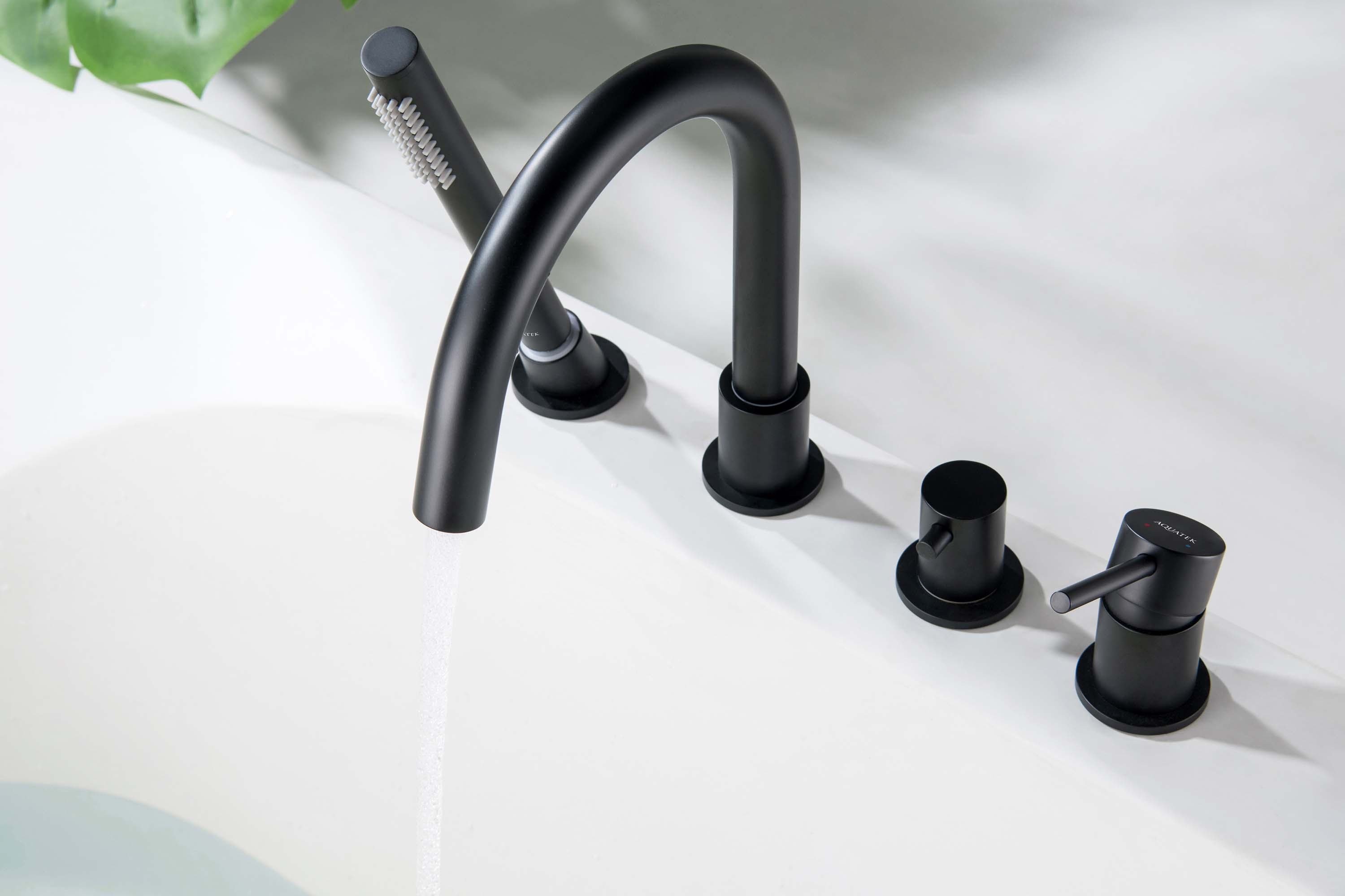 Смеситель Aquatek Европа AQ1348MB на борт ванны