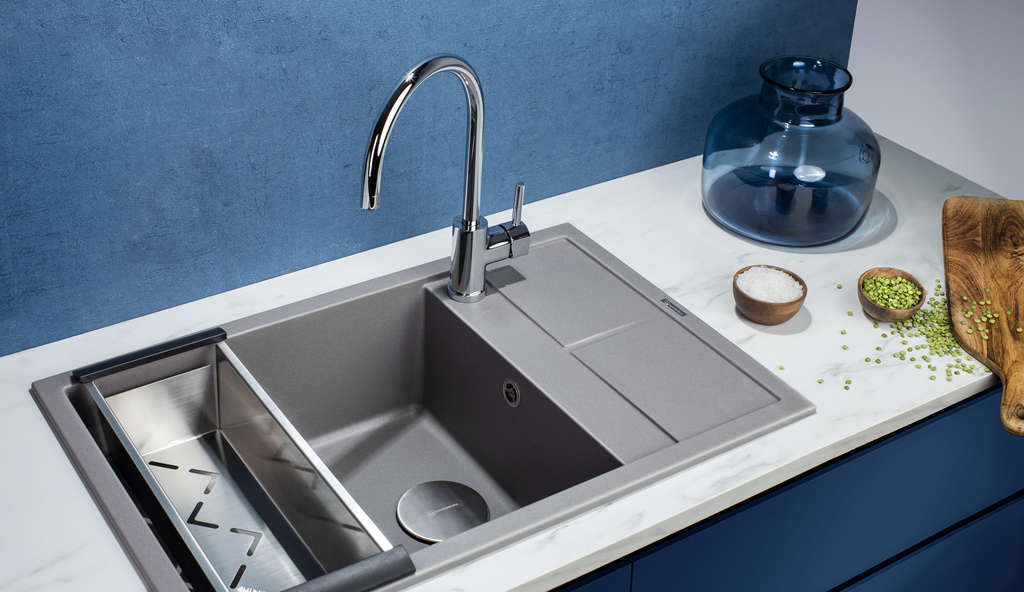 Смеситель Omoikiri Wakayama-C 4994243 для кухни