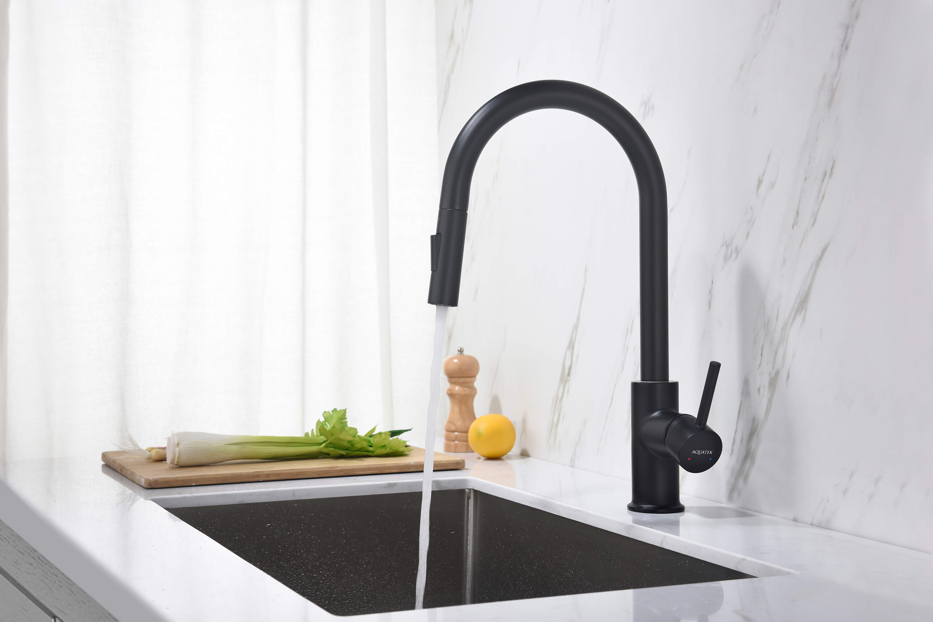 Смеситель Aquatek Европа AQ1384MB для кухни