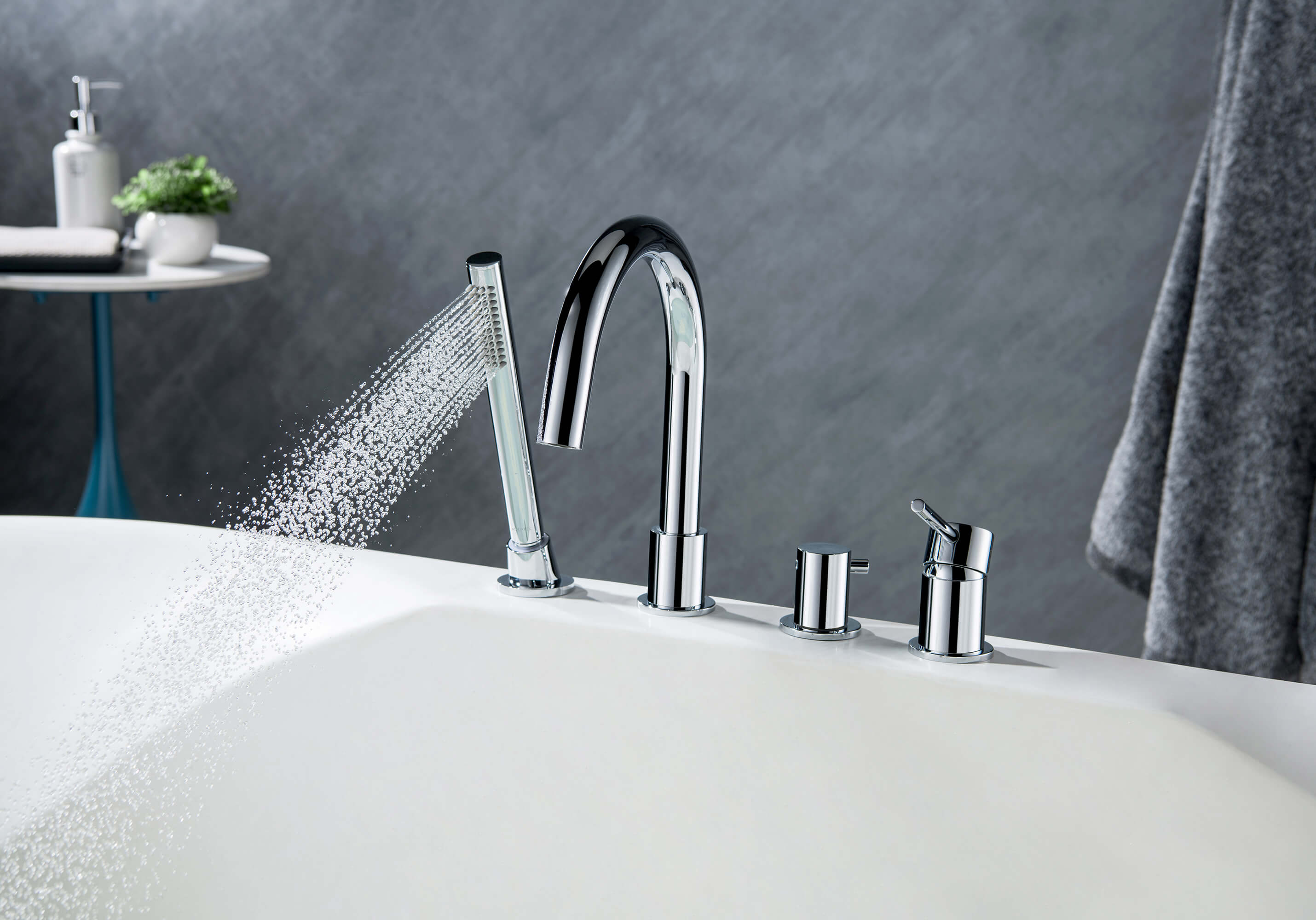 Смеситель Aquatek Европа AQ1348CR на борт ванны