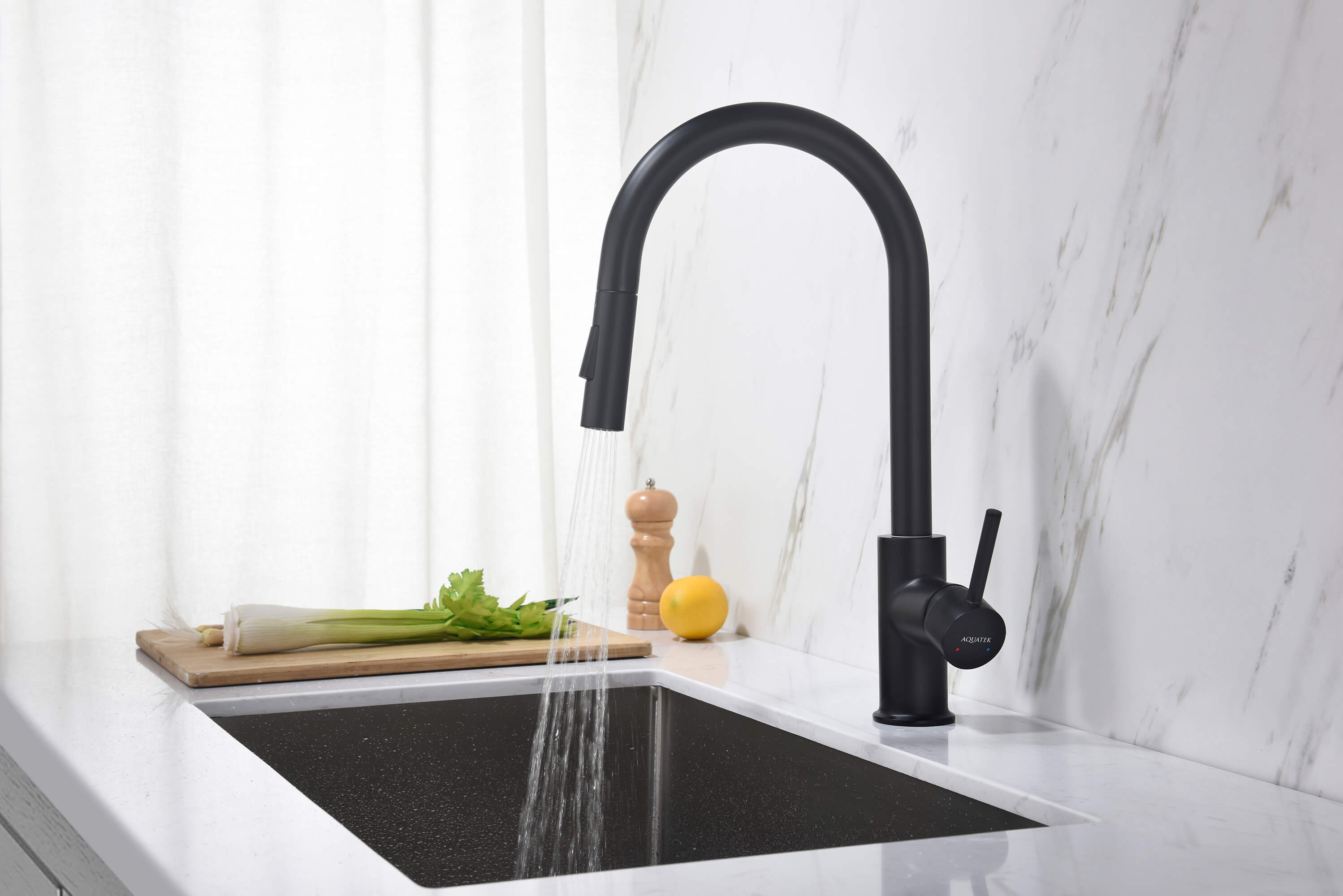 Смеситель Aquatek Европа AQ1384MB для кухни