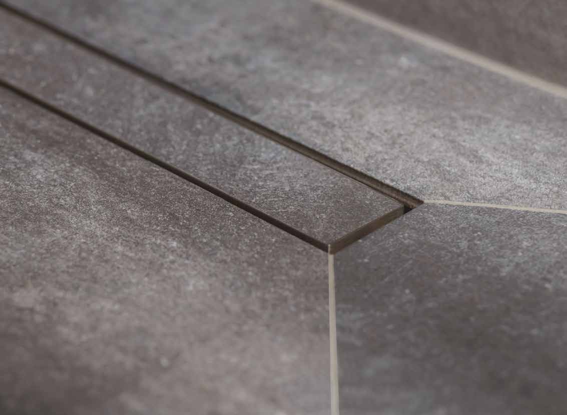 Frameless line 300 линейный трап PESTAN