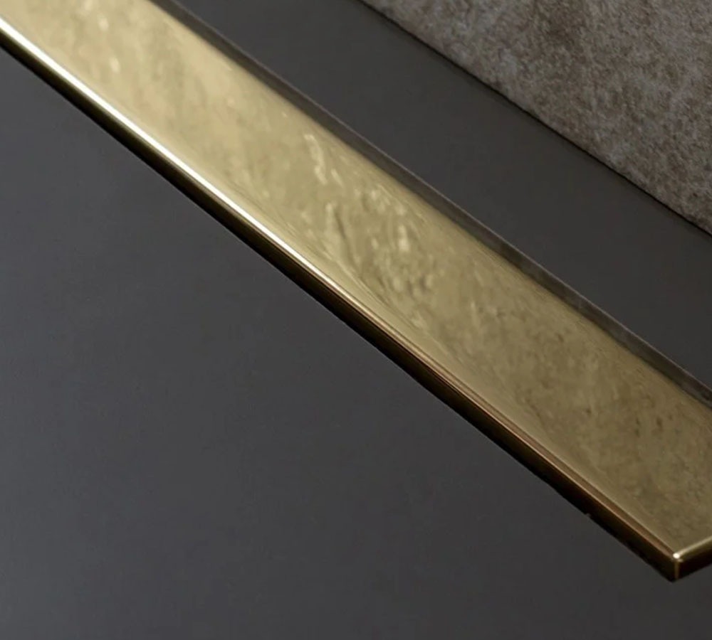 Душевой лоток Pestan Confluo Frameless Line gold 550