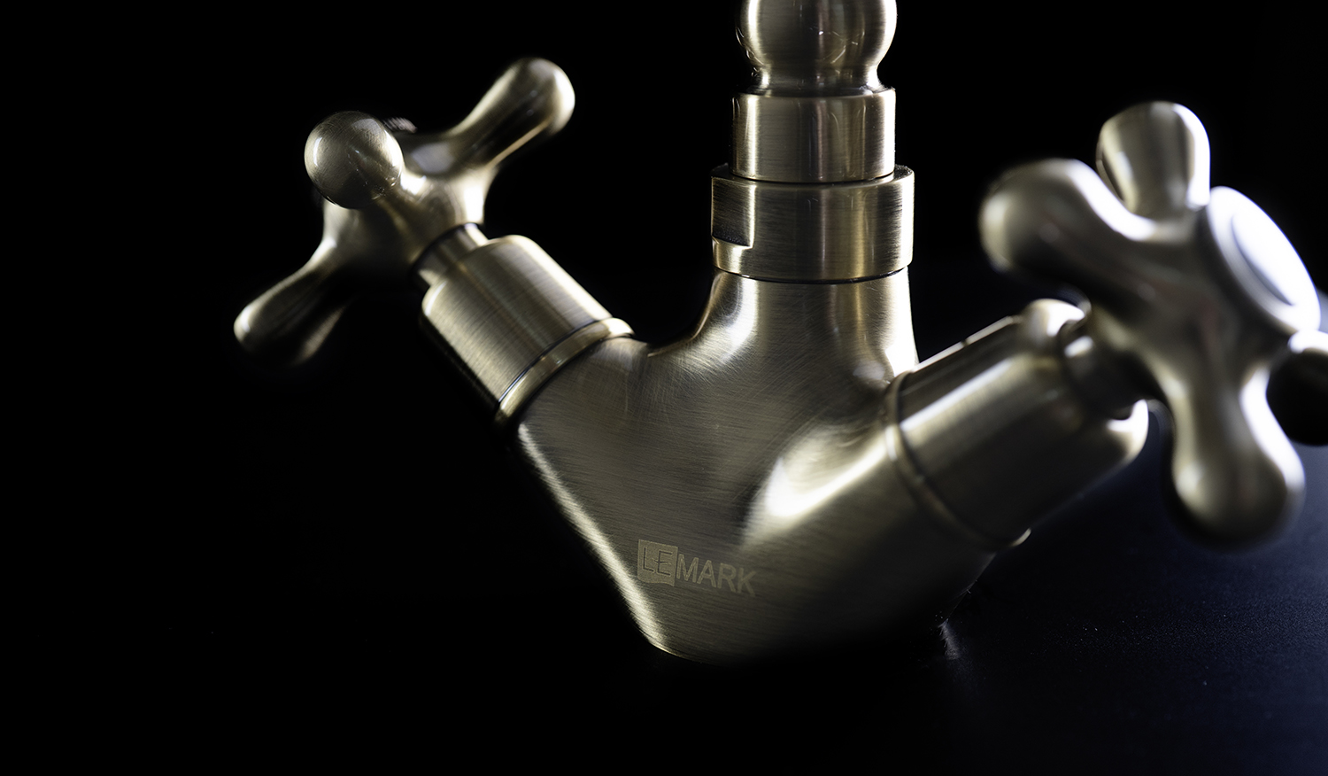 Смеситель Lemark Vintage LM2805B для кухни