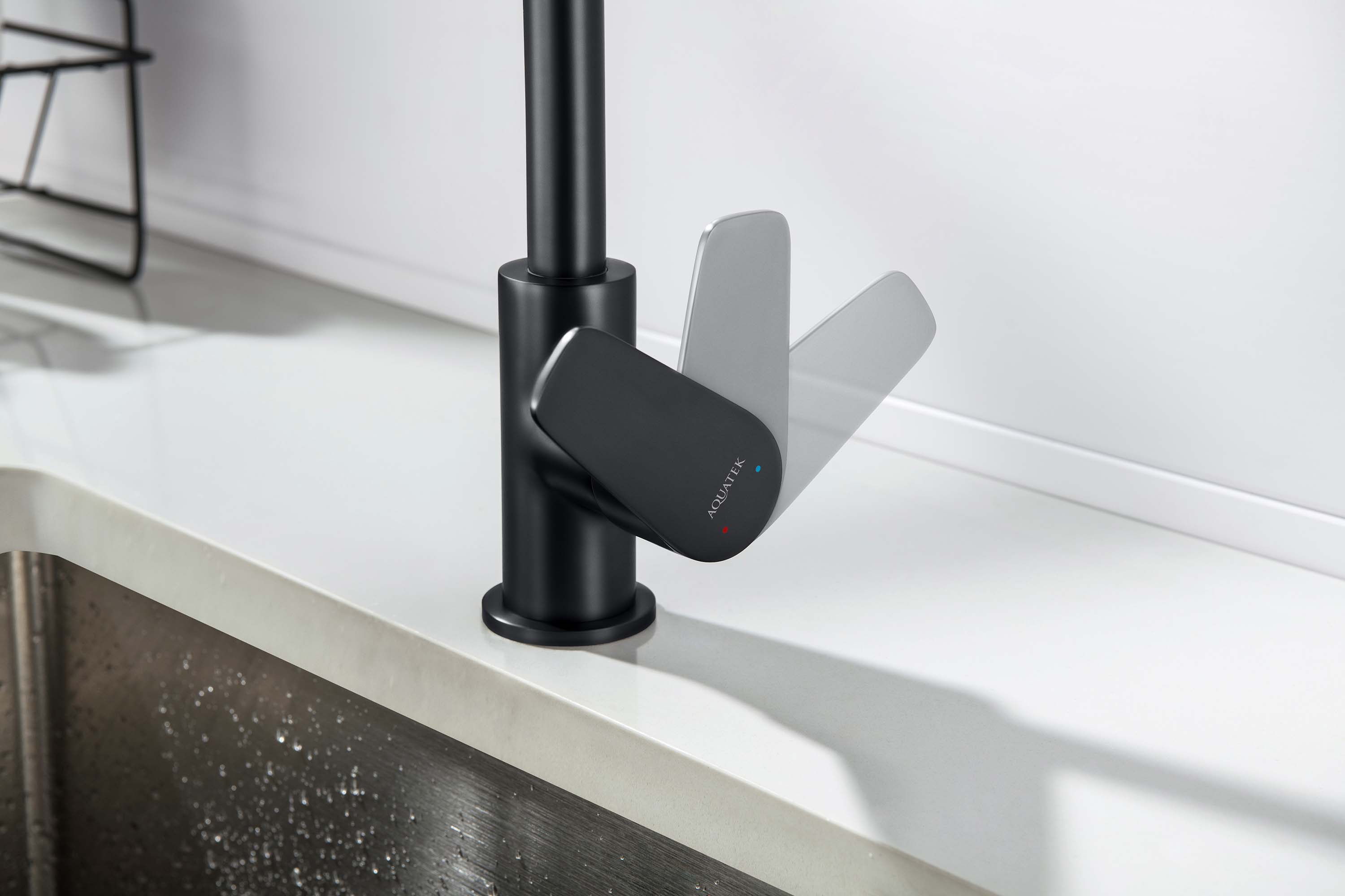 Смеситель Aquatek Бетта AQ1182MB для кухни