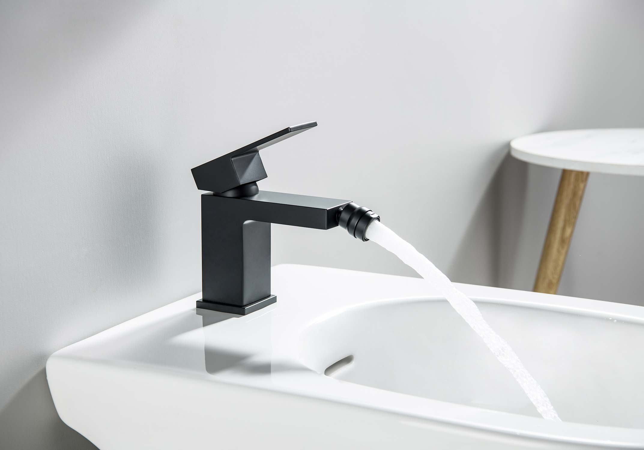 Смеситель Aquatek Либра AQ1618MB для биде