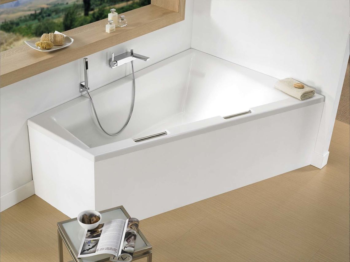 Акриловая ванна RIHO Doppio Plug & Play R 180х130