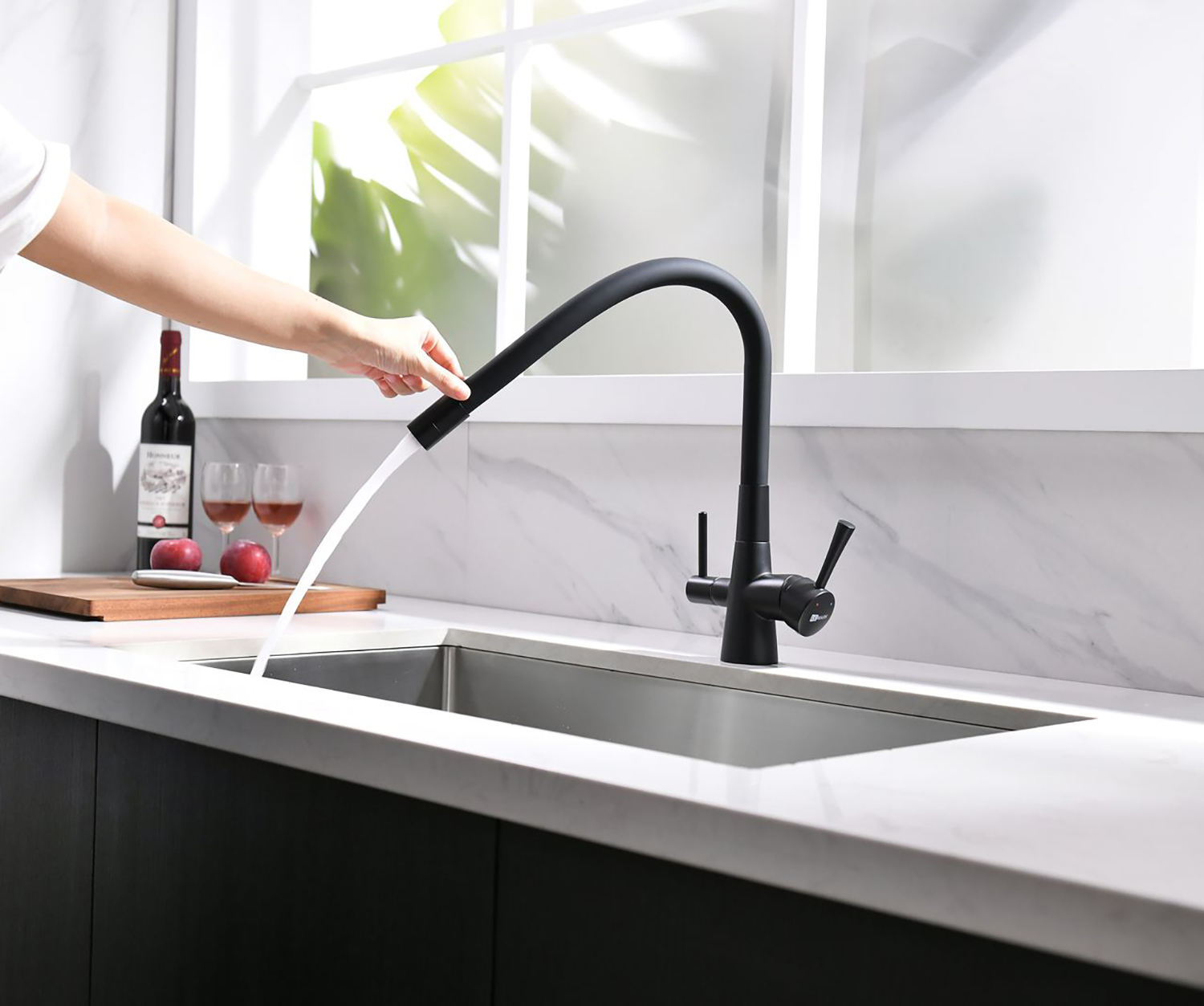 Смеситель Lemark Comfort LM3075BL для кухни с подключением к фильтру с питьевой водой