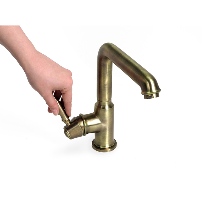 Смеситель для кухни Iddis Loft LOFBRL0i05